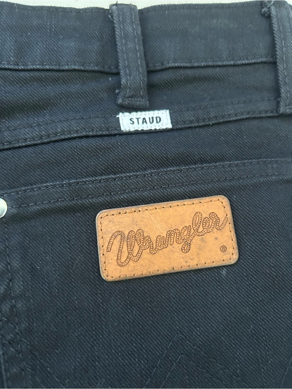 Staud x Wrangler cropped mid rise, boot, cut jeans black Sz 30 - Picture 5 of 12
